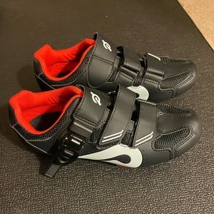 Almost new Peloton cycling shoes